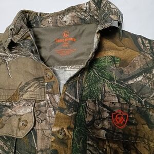 Game Winner long-sleeve button-up shirt in a Realtree camouflage pattern YouthXL